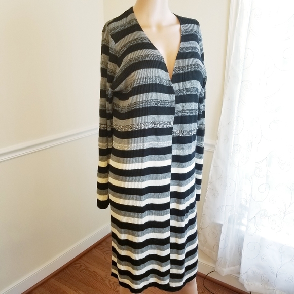 NY Collection

Petite Striped Duster Cardigan

PL - Picture 2 of 6